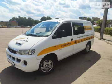Авто Hyundai H-1 2004 № 7801059