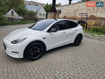 Авто Tesla Model Y 2020 № 7801203