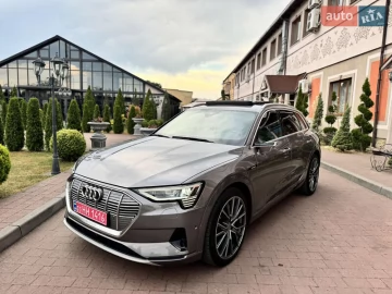 Авто Audi E-Tron 2020 № 7801215