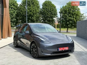 Авто Tesla Model Y 2022 № 7801469