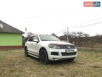 Авто Volkswagen Touareg 2013 № 7801476