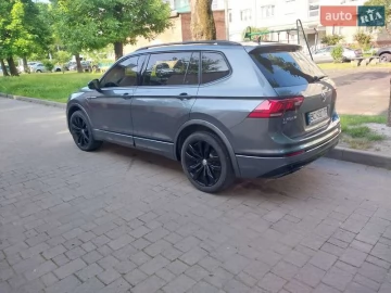 Авто Volkswagen Tiguan 2020 № 7801478
