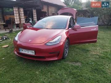 Авто Tesla Model 3 2019 № 7801642