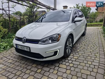 Авто Volkswagen E-Golf 2016 № 7801795