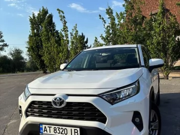 Авто Toyota Rav4 2023 № 7801895