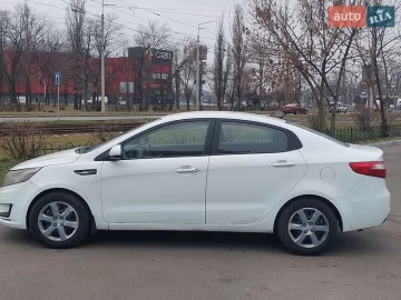 Авто KIA Rio 2013 № 7802010