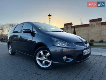 Авто Mitsubishi Grandis 2006 № 7802014