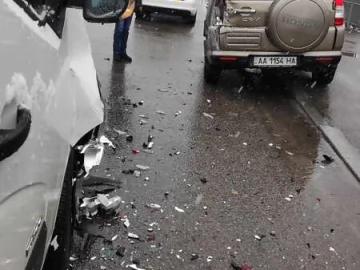 Авто Honda Cr-V 2006 № 7802277