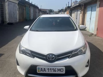 Авто Toyota Auris 2013 № 7802436