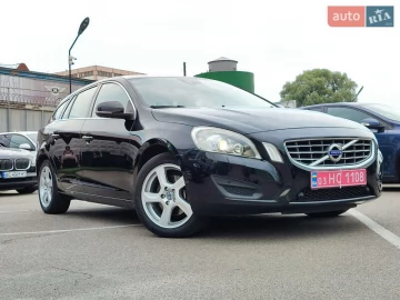 Авто Volvo V60 2012 № 7802467