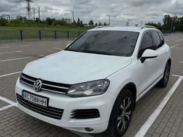 Авто Volkswagen Touareg 2013 № 7802545