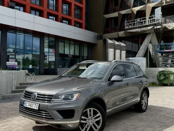 Авто Volkswagen Touareg 2015 № 7802867