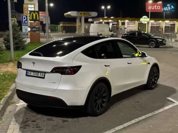 Авто Tesla Model Y 2022 № 7802888