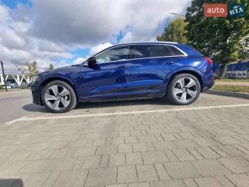 Авто Audi E-Tron 2020 № 7802956
