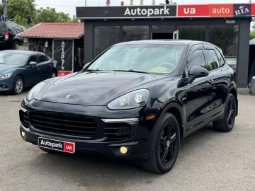 Авто Porsche Cayenne 2015 № 7802963