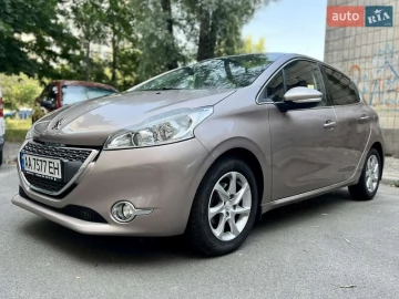 Авто Peugeot 208 2013 № 7803155