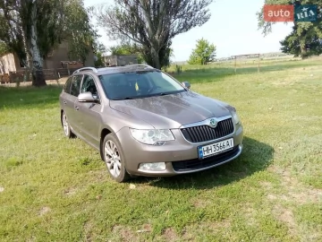 Авто Skoda Superb 2012 № 7803207