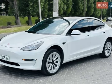 Авто Tesla Model 3 2021 № 7803351