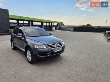Авто Volkswagen Touareg 2005 № 7803576