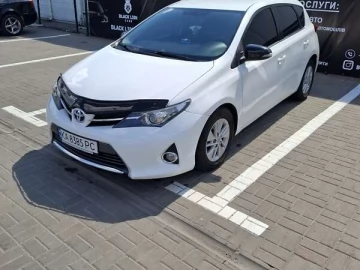 Авто Toyota Auris 2013 № 7803632