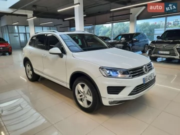 Авто Volkswagen Touareg 2014 № 7803730
