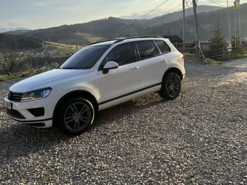 Авто Volkswagen Touareg 2017 № 7803749