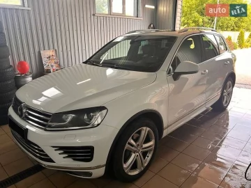 Авто Volkswagen Touareg 2017 № 7803750