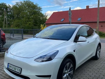 Авто Tesla Model Y 2024 № 7803751