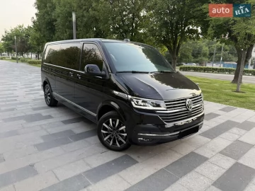 Авто Volkswagen Multivan 2023 № 7803771