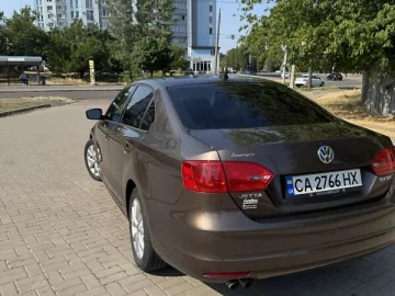 Авто Volkswagen Jetta 2012 № 7803993