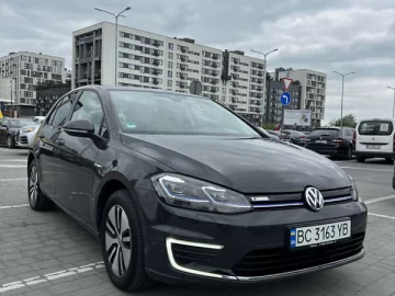 Авто Volkswagen E-Golf 2020 № 7804360