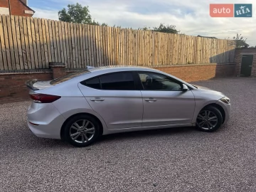 Авто Hyundai Elantra 2017 № 7804379
