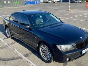 Авто BMW 7 Series 2007 № 7804394