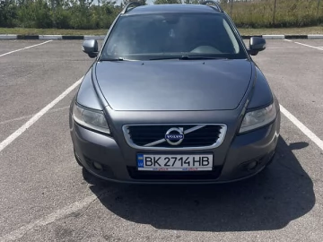 Авто Volvo V50 2010 № 7804570