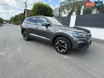 Авто Volkswagen Touareg 2024 № 7804724