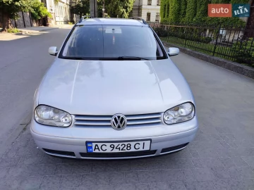 Авто Volkswagen Golf 2000 № 7804739