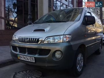 Авто Hyundai H-1 2003 № 7804778