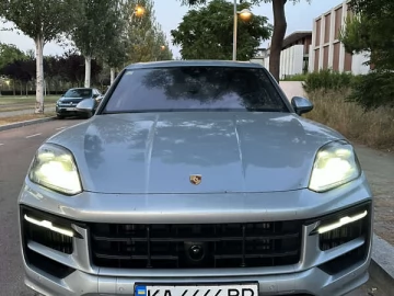 Авто Porsche Cayenne 2023 № 7804852