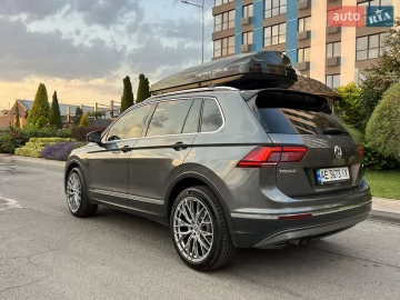 Авто Volkswagen Tiguan 2018 № 7805001
