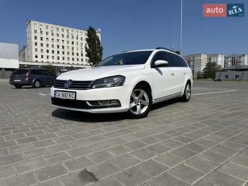 Авто Volkswagen Passat 2011 № 7805130