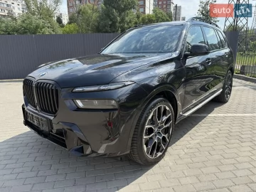 Авто BMW X7 2024 № 7805213