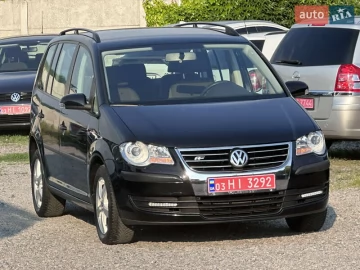 Авто Volkswagen Touran 2009 № 7805326