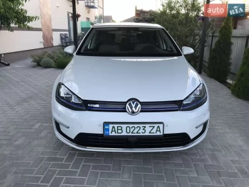 Авто Volkswagen E-Golf 2015 № 7805373