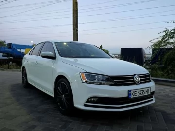 Авто Volkswagen Jetta 2015 № 7805377