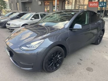 Авто Tesla Model Y 2022 № 7805463