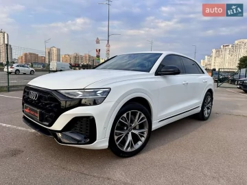 Авто Audi Q8 2023 № 7805485