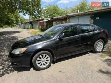 Авто Chrysler 200 2013 № 7805505