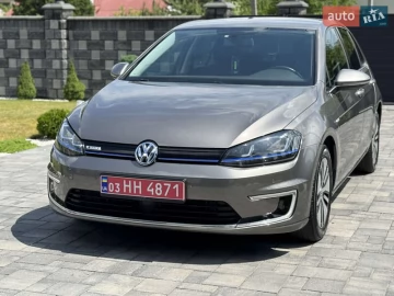 Авто Volkswagen E-Golf 2016 № 7805605