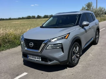 Авто Nissan Rogue 2023 № 7805726