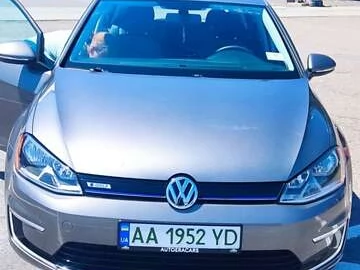 Авто Volkswagen E-Golf 2016 № 7805906